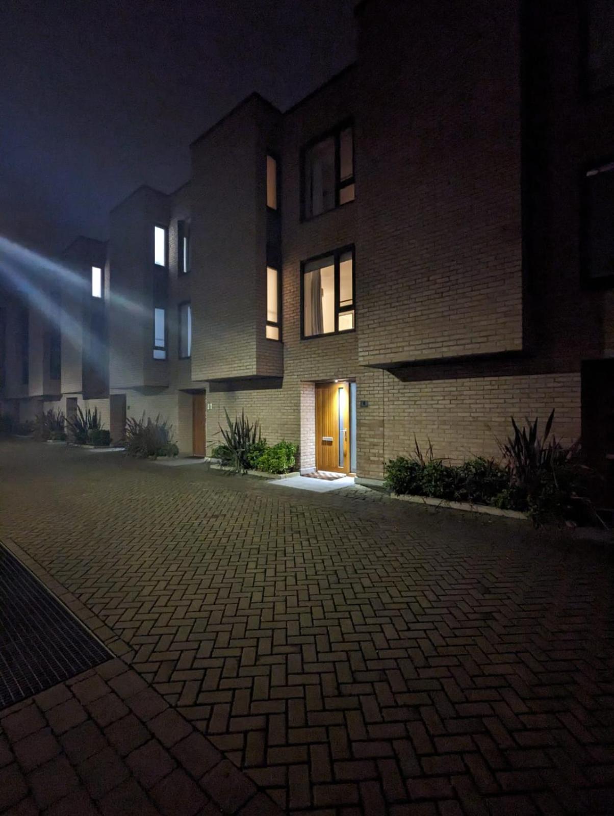 Luxurious & Modern Townhouse In Hammersmith Leilighet London Eksteriør bilde