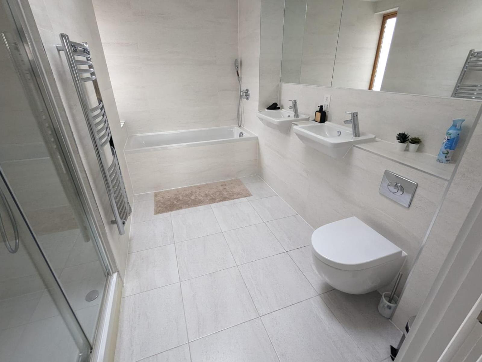 Luxurious & Modern Townhouse In Hammersmith Leilighet London Eksteriør bilde